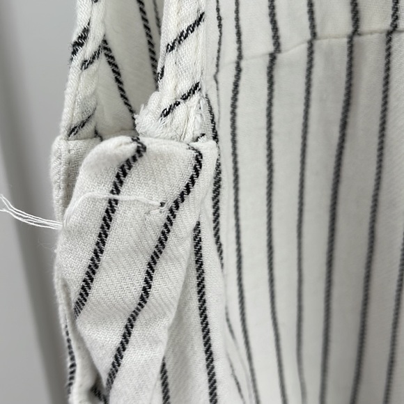 Beachy style overalls - Picture 10 of 10